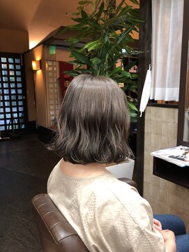 ナトゥーラ 岐阜(Natura) アッシュベージュ