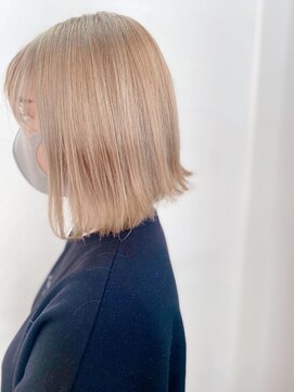 ウィズ ANNEX店(With) 切りっぱなしボブ+ホワイトアッシュ