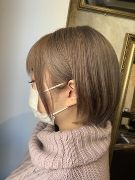 トロニー(TLONY) ショートボブ/ハイトーンベージュ　stylist/miaki