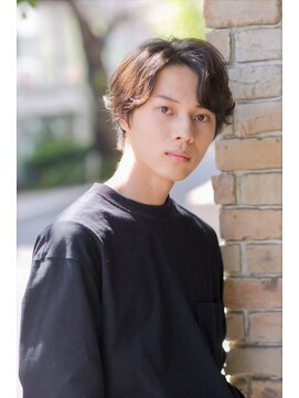 セレニテ(serenite) serenite　センターパート　ラフパーマ