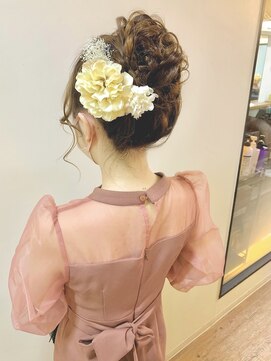 ディア(.eer) お呼ばれに♪ **ふわっとアップ**