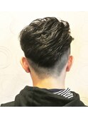 ツーブロックマッシュアップバングコンマヘアスキンフェード