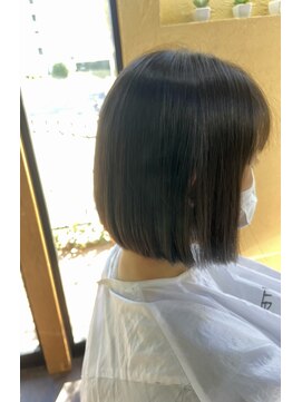 美容室 ホワイトボックス 本店 ワンレンボブ