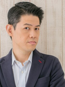 モッズヘア メン 上尾東口店(mod's hair men) 大人のモノトーン七三分け刈り上げ耳だしショートU上尾