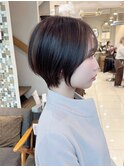 大人可愛い束感　耳掛けひし形小顔丸みショートボブ【近藤】横浜
