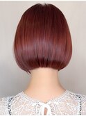 ボブに映える鮮やかレッドカラー！ワインレッドで可愛い髪に