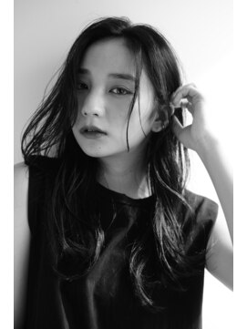 ルフュージュ バイ プロデュース 相模大野店(Refuge by Produce) 暗髪/レイヤーカット/長めバング