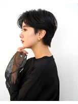 アイスバーグ(eyesburg)&nbsp;30代40代50代耳かけショート前髪なしハンサムショートカット小顔