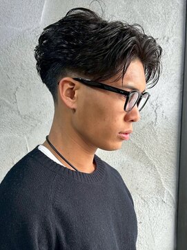 サイクル(CYCLE) MEN'S HAIR/サーフカール/刈り上げセンターパート/伊勢崎