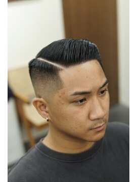 ザ チョップ ショップ ハラジュク(THE CHOP SHOP HARAJUKU) ハイスキンフェードサイドパート