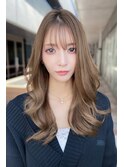 韓国風くびれレイヤーカットハッシュカットミルクティーベージュ