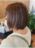 暗髪べージュ×大人かわいい前下がりナチュラルショート