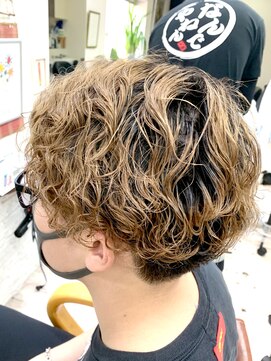 デザイナーズ ファクトリー(Designer's Factory) メンズ スパイラルパーマ ツーブロックカット