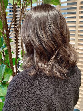 ステアケース 武蔵小杉店(stair:case) 2022冬人気スタイル 外ハネミディ グレージュ