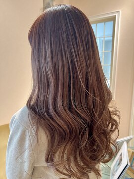 ユイバイラドンナ(Huit by LADONNA) ほんのりやわらかピンクベージュ