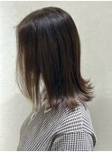Lilyミディアム/インナーラベンダー外ハネスタイル