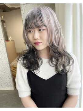 ラニヘアサロン(lani hair salon) ホワイト/裾カラー/ブラックデザイン/インナーカラー/大名/天神