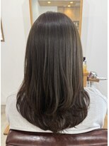 ラメル(RAMEL) ワンカラーでオリーブベージュ+柔らかいレイヤーカット