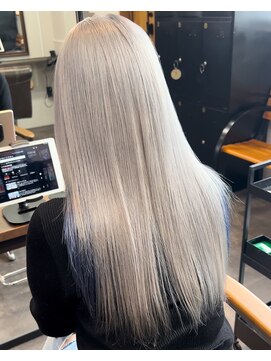 アーサスバイヘッドライト 水戸城南2丁目店(ursus by HEADLIGHT) ホワイトカラー