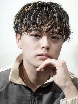 ハイプ 三宮(HYPE) <34>ラウンドマッシュ/ツイスパ/3Dハイライト/スパイラルパーマ