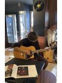 ユーミー バイ ファミーユ(Umii by Fameu) 趣味のギターレッスン風景!音楽好きな方ぜひ話しましょう!