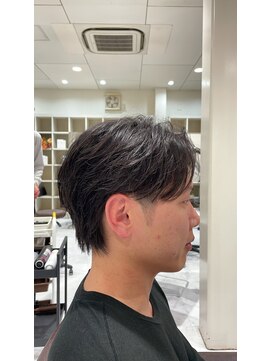 ワークスヘアー(WORKS HAIR) センターパートスタイル
