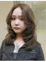 クム(kumu)&nbsp;ブリーチなしカラー◎オリーブベージュ×レイヤー