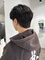 シロ 船橋(白silo)&nbsp;メンズ刈り上げマッシュセンターパートニュアンスフェザーパーマ