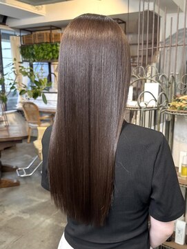 モワ 仙台(Mois) 大人女性に人気◎ツヤ髪ストレート