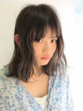 チェルシー 表参道 学生限定　コテで巻くよりコンパクトなボブのエアウェーブ