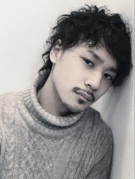 ベローチェ 男のセクシーは強めのパーマで醸し出せ！