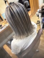 ヘアーコレット(hair Colet)&nbsp;シルバーバレイヤージュボブ