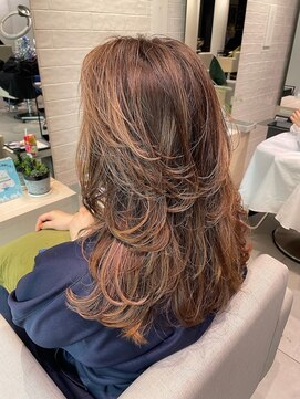 ステア ケース(stair case) 【NATASHA】銀座レイヤーカット/20代/30代/40代/50代