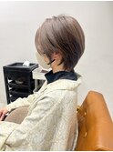 魅力倍増カールセミディシアーカラーダークアッシュショートヘア