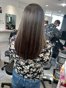 キング 高槻(K!ng) 縮毛矯正髪質改善ハイライトレイヤーカット枚方美容室エクステ