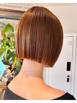 ラフ 新宿(Laff) 20代30代切りっぱなしボブ/縮毛矯正/切りっぱなし/ハイトーン