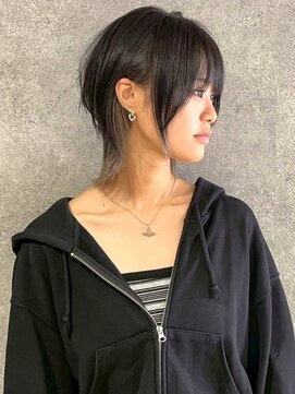 キャパ セントラル 天神 大名店(CAPA central) ショートウルフ インナーカラー グレージュ 顔周りカット