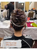 トゥエンティ ファイブ(TWENTY FIVE)&nbsp;おだんごヘア/荒内