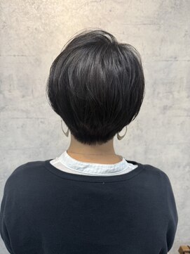 ゼン(zen) ツヤ感コンパクトボブ♪