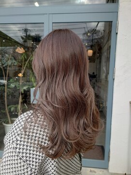 タオ(tao) 艶髪ロングヘア