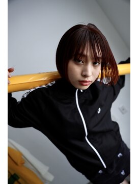 エアー 青山(AIR) 赤髪ボブ/顔まわりカット/ブリーチなしカラー