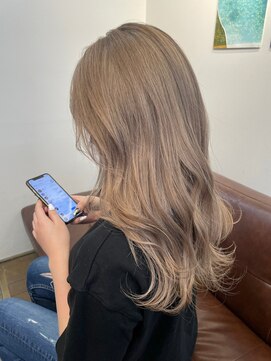 ジャンクス 千葉(junks) グレージュカラー/シルキーベージュ/艶髪ボブ[千葉/千葉中央]