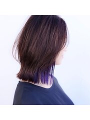 紫インナーカラー/外ハネウルフボブ/オシャレ染めの白髪染め