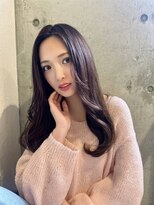 バランス 天王寺店(Balance)&nbsp;黒髪スーパーロング センターパート 韓国風ゆる巻きヨシンモリ