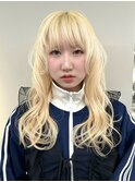 ミルクティーベージュローライトインナーカラーハイライト