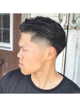 エルエー 大津店(L.A) スタイリスト【上岡】海外風テーパーフェードオールバック