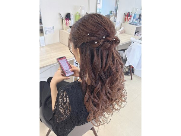 ベルデイズ 関内 結婚式ゲスト アップスタイル