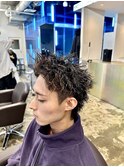 ツイストスパイキーショート