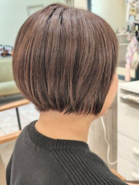 ヴィサージュファイン(VISAGE fine) ショート/2ブロック/前下がりショート