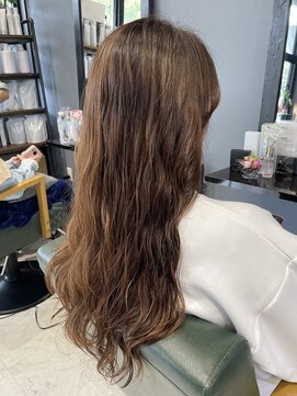 レナータ ヘア(Renata hair) ロングパーマ/ロングデジタルパーマ/デジタルパーマ/ベージュ